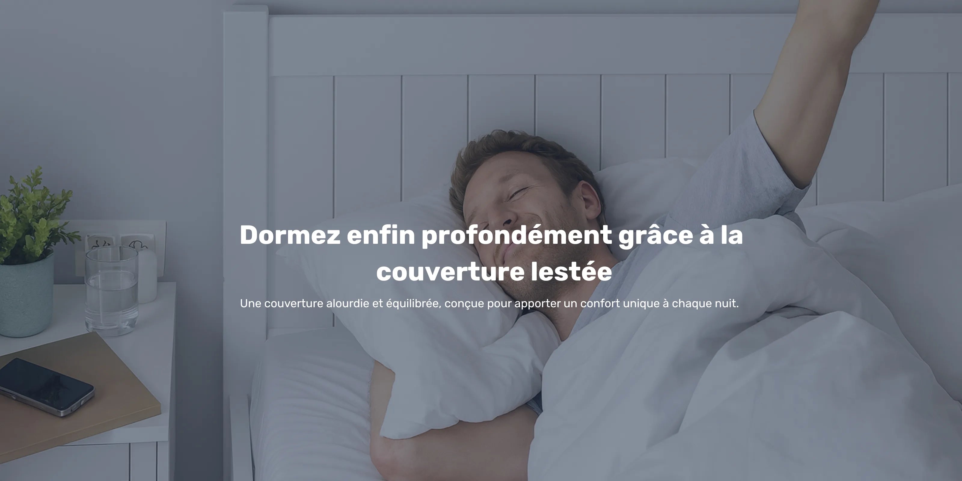 Homme entrain de dormir qui se réveille en forme 